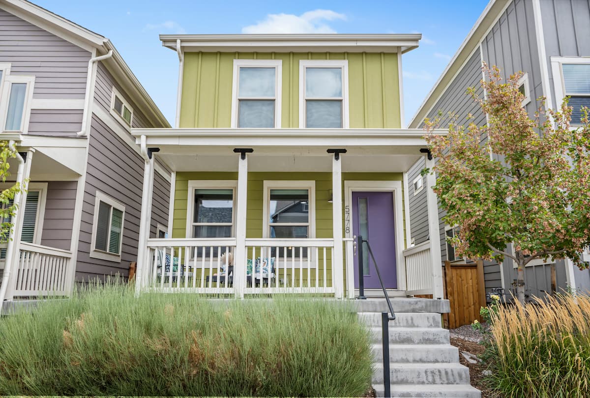 Charming Central Park Denver Single Family Home photo 4